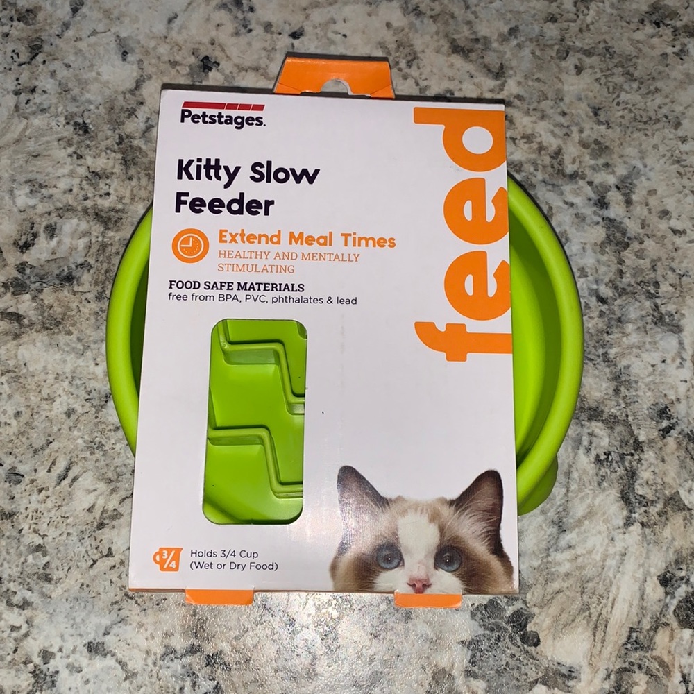 Kitty slow feeder